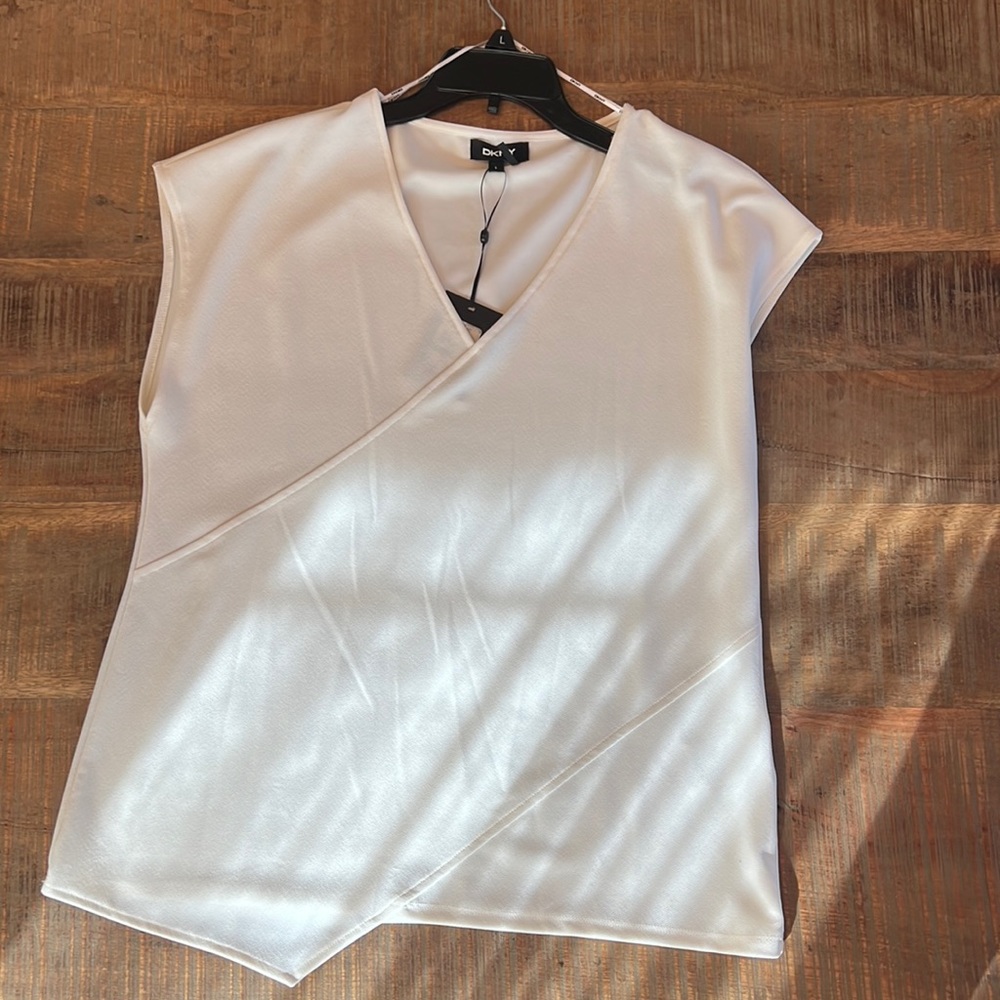 DKNY White Top